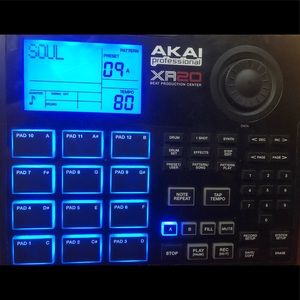 AKAI professional XR20 Beat Machine